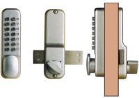 Ouverture de porte avec serrure à code digitale