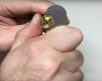 Démonte clips, GUT WRENCH