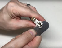 Démonte clips, GUT WRENCH